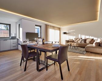 Modern With Flair The Tradition- 116sqm Ec + Ug - Opt. 4 Pers. -Terrace U. Garden - Seehausen am Staffelsee - Jídelna