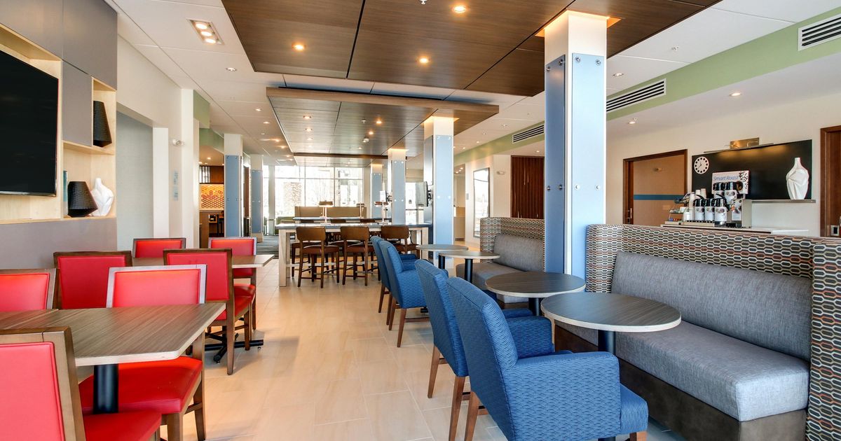 Holiday Inn Express & Suites Galesburg à partir de 126 €. Hôtels à