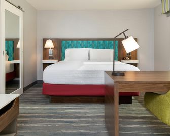 Hampton Inn & Suites by Hilton Santa Rosa Sonoma Wine Country - סנטה רוזה - חדר שינה