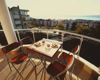 Dort Mevsim Suit Hotel - Çanakkale - Balcony