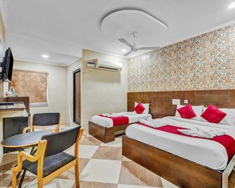 Season 4 Residences - Teynampet - Chennai - Bedroom