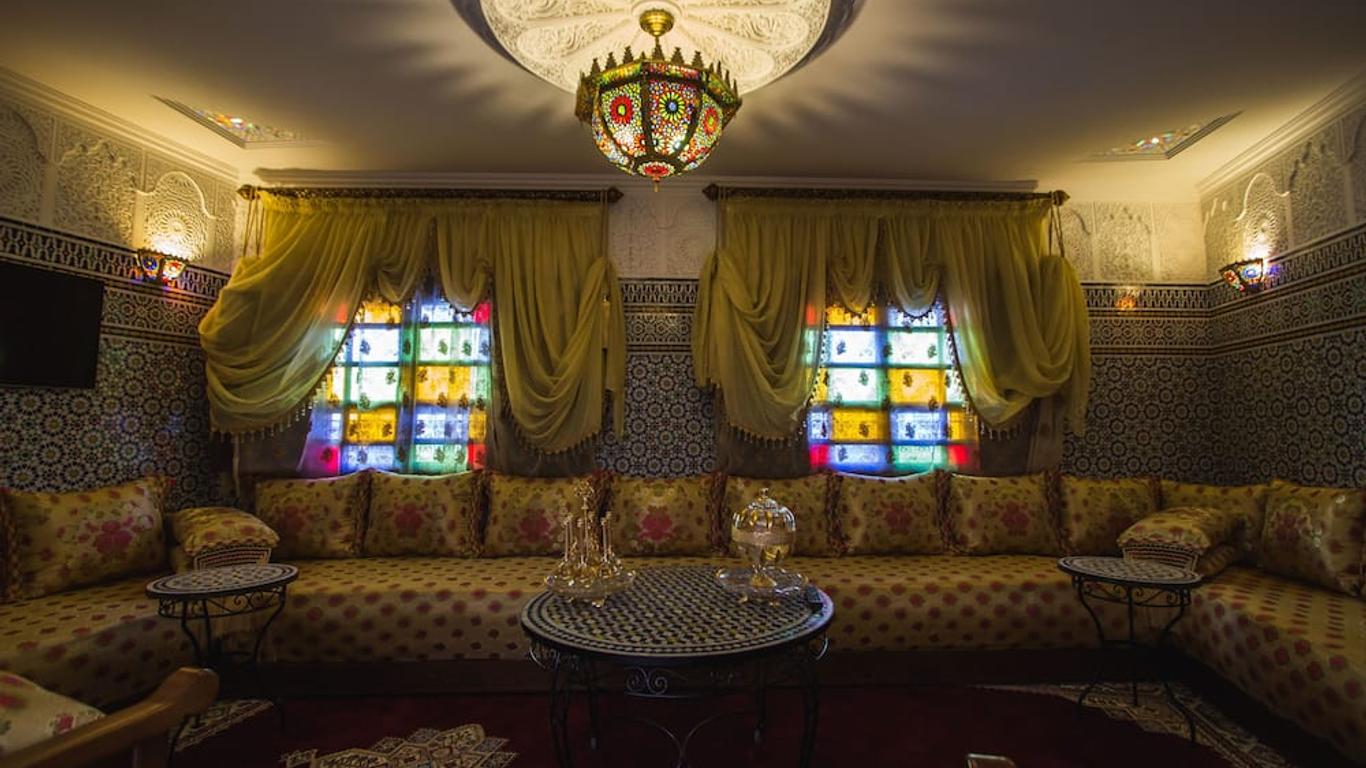 فندق بلو سكاي