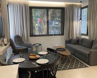 Cozy Apartment in the Heart of Tel Aviv - Tel Aviv - Dining room