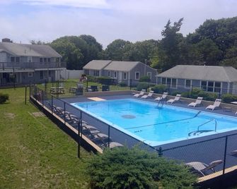 Village Green Motel - South Yarmouth - Zwembad
