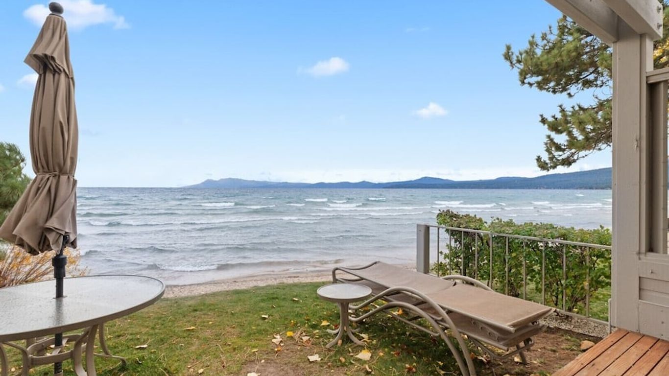 Tahoe Edgelake Beach Club