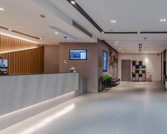 Shanghai La Vie Hotel - Shanghai - Lobby