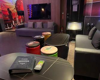 G66 Motel - Taoyuan City - Lounge