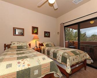 Bell Rock Vista - Hot Tub, Great Location, Red Rock Views, Golf Discounts - Village of Oak Creek - Habitación