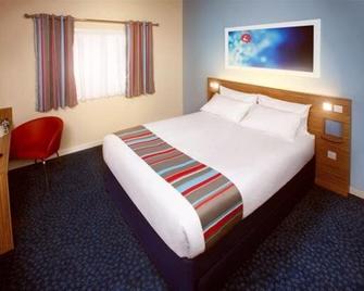 Travelodge Basildon - Basildon - Bedroom