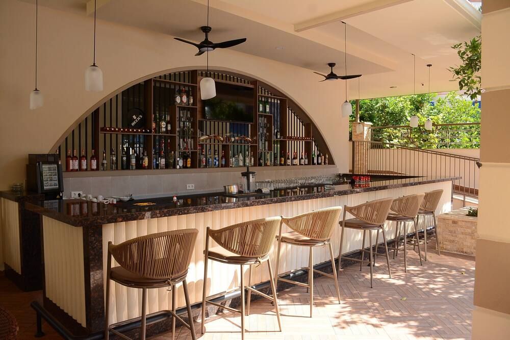 Almera Park Apart Hotel - אלניה - בר