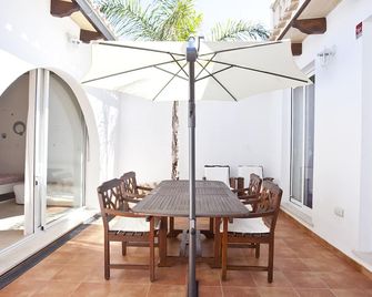 Traditional / Modern Mallorquin Beach House - Tour. Lic. Etv6973 - Can Picafort - Patio