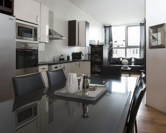 Máni Apartments - Reykjavik - Kitchen