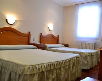 Pensión Residencia Buenos Aires - Vigo - Chambre