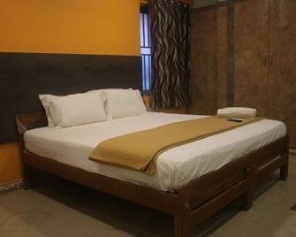 Hotel Sikara, Kumbakonam - Kumbakonam - Camera da letto
