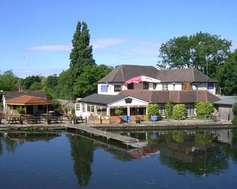 The Watersedge, Canal Cottages - Uxbridge