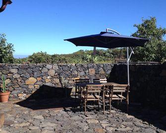 Casa Las Escaleritas - San Andrés (El Hierro) - شرفة مرصوفة