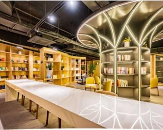 Shining Star Hot Spring Hotel - Kunming - Bar