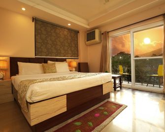 Hotel 360 by D'Polo Dharamshala - Dharamsala - Schlafzimmer