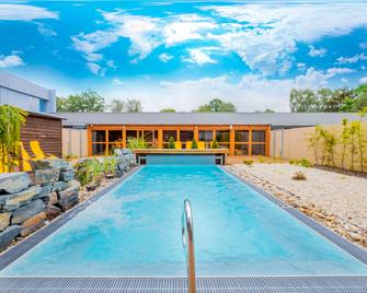 كلاريون كونجرس هوتل أوسترافا - اوسترافا - حوض السباحة