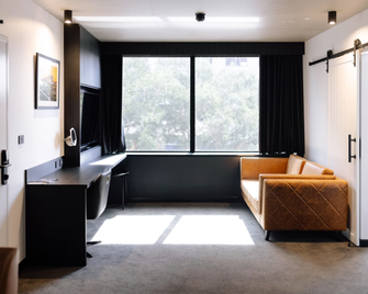 291 on King - Newcastle - Living room