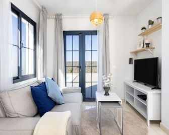 Tebar Beach - 야이자 - 거실