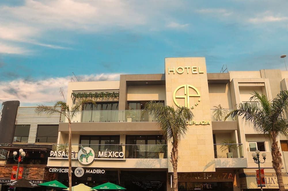 Hotel Grand One Plaza - טיחואנה - בניין