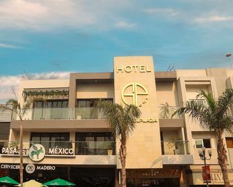 Hotel Grand One Plaza - Tijuana - Edificio