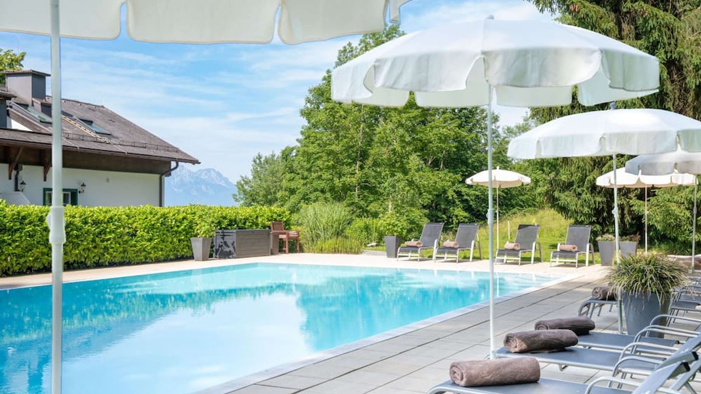 Romantik Hotel Die Gersberg Alm mit Panoramablick auf Salzburg