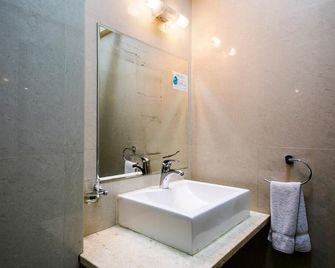 Hotel Surya Prime - 哥打 - 臥室