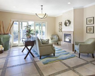 藍海豚酒店 - 坎布里亞