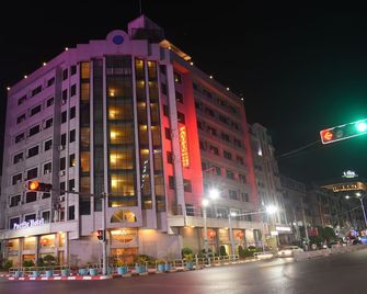 Pacific Hotel - Mandalay - Bygning