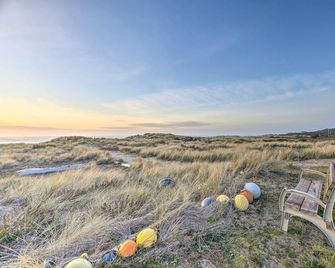 Sanderling Sea Cottages, Unit 1 with Deck! - Waldport - Vista del exterior