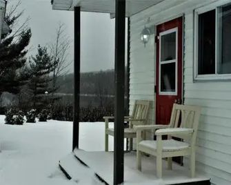 Chalet Au Bord Du St-Maurice - La Tuque