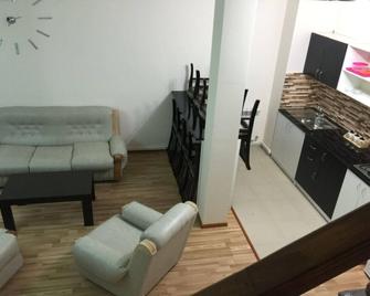 Restland Dilijan Hotel - Dilijan - Sala de estar