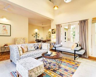 Avaanti Boutique Stays By Avaanti Stays - Udaipur - Sala de estar