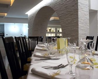 Hotel Miramare - Ciro Marina - Restaurante