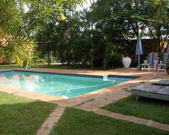 Gloria's Bed And Breakfast - Livingstone - Pool