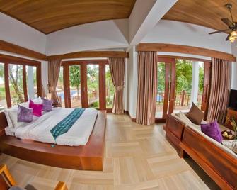 Mayura Hill Resort - Senmonorom - Bedroom