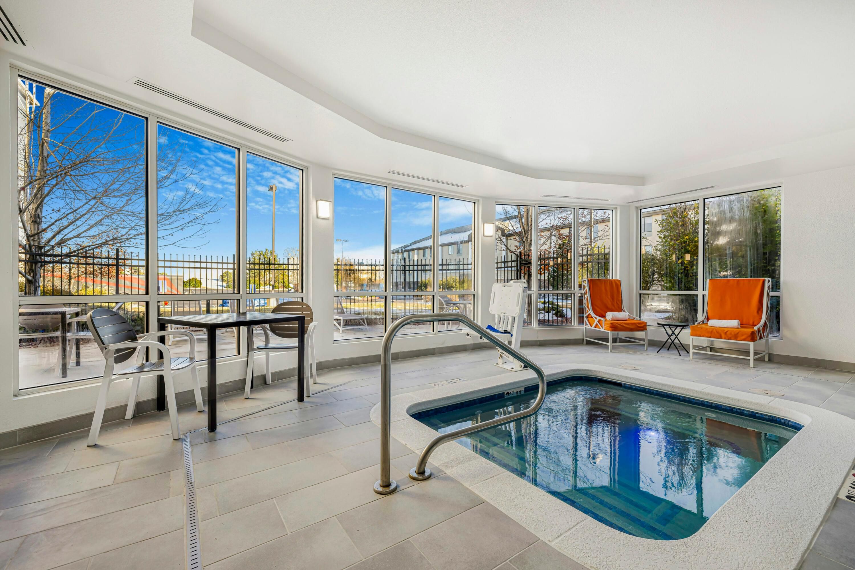 Hilton Garden Inn Colorado Springs Airport - קולרדו ספרינגס - בריכה