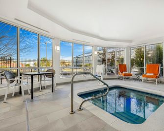 Hilton Garden Inn Colorado Springs Airport - Colorado Springs - Pool