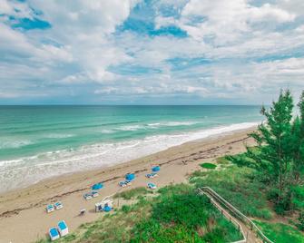 Turtle Reef Club - Jensen Beach - Beach