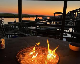 A couple weeks still left in Sept. Beach, crabbing,kayaks,birding! - Cape May Court House - Balkon