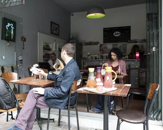 Cheers Midtown Hostel - Estambul