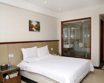 Greentree Inn Shenzhen Kengzi Town Express Hotel - Huizhou - Bedroom