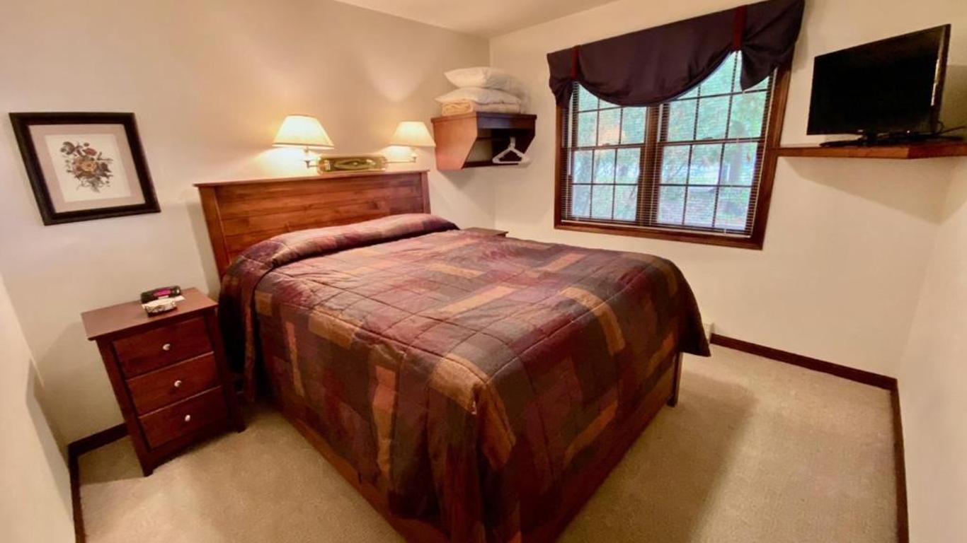 Baileys Harbor Yacht Club Resort