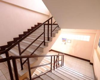 Lp Apartment - Sakon Nakhon - Stairs