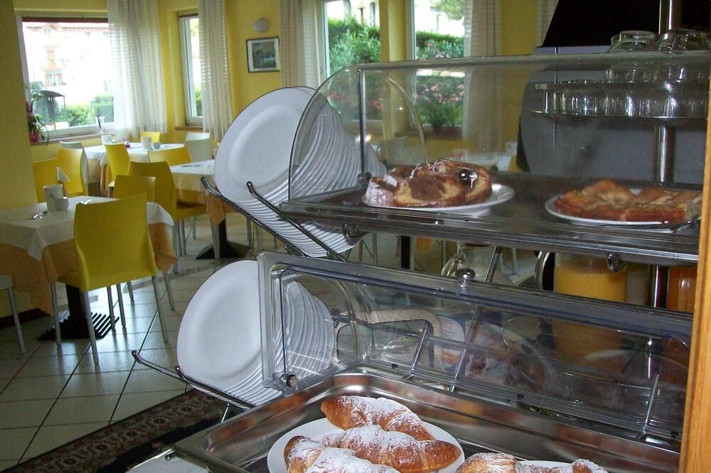 Hotel Toresela Bike am Gardasee - Nago–Torbole - Buffet