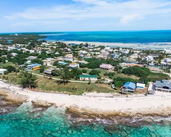 Featured On Hgtv, Bahamas Life Season 3 Episode 2 Generational Dreams - Port Royal - Plage