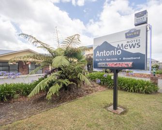 Antonio Mews Motel - Stratford - Budova