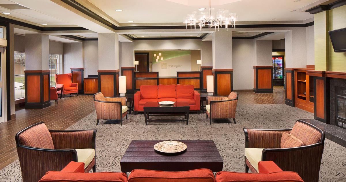 Holiday Inn Grand Rapids Airport £71. Kentwood Hotel Deals & Reviews